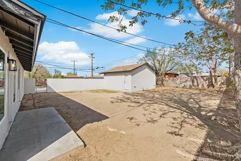 38550 36th St E, Palmdale, CA 93550 photo 7
