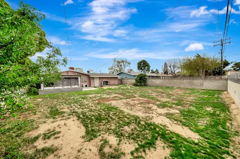 Exterior - 38835 2nd St E, Palmdale, CA 93550 photo 7 of 9