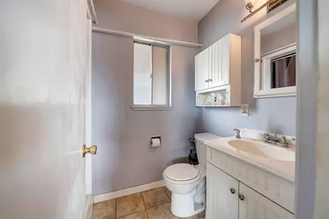 Bath - 38835 2nd St E, Palmdale, CA 93550 photo 3 of 4
