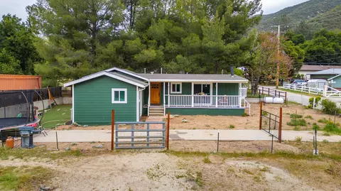 39525 Calle El Jornado, Green Valley, CA 91390