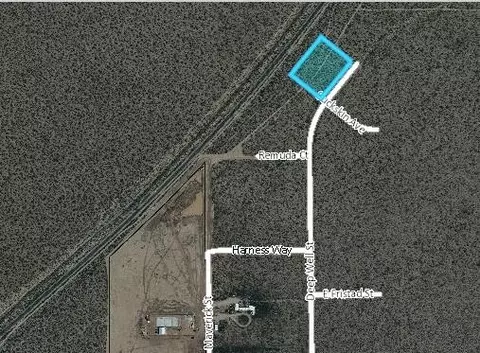 21401 Deep Well St, California City, CA 93501 photo 2
