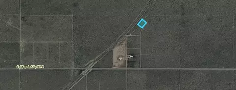 21401 Deep Well St, California City, CA 93501 photo 3