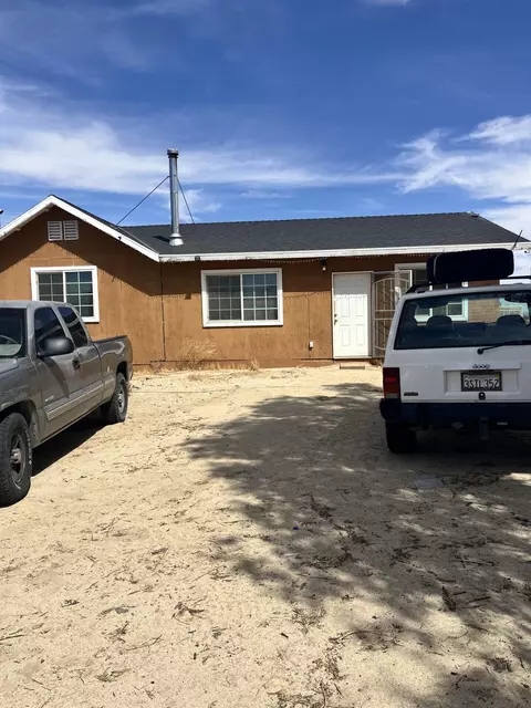 19507 E Avenue Q E, Palmdale, CA 93591