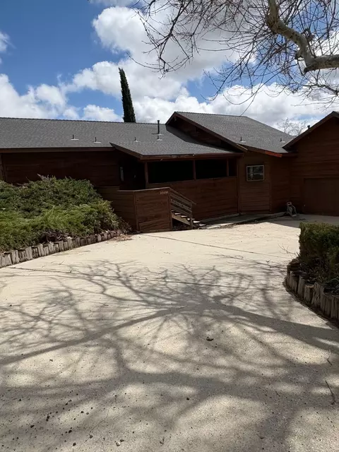 23550 Stacy Ct, Tehachapi, CA 93561 photo 2