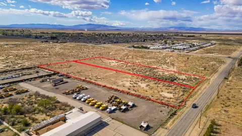 e vic 40th ste street #I, Lancaster, CA 93535 photo 13