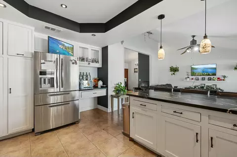 Kitchen - 36070 43rd St E, Palmdale, CA 93552 photo 7 of 7