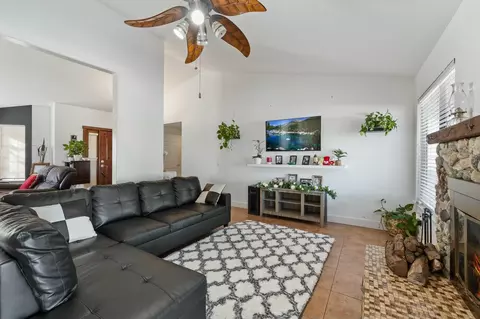 Living - 36070 43rd St E, Palmdale, CA 93552 photo 4 of 5