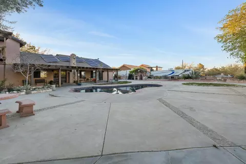 Exterior - 36070 43rd St E, Palmdale, CA 93552 photo 13 of 13