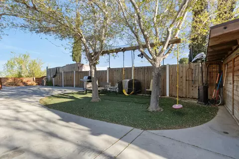 Exterior - 36070 43rd St E, Palmdale, CA 93552 photo 9 of 13