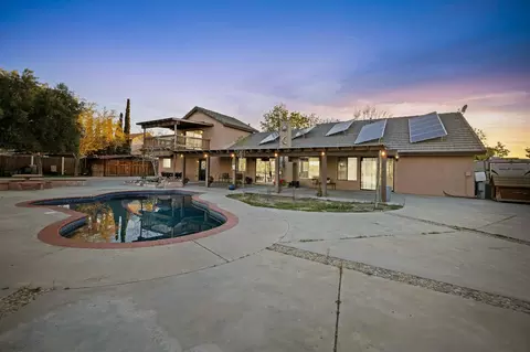 36070 43rd St E, Palmdale, CA 93552