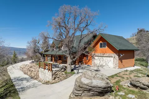 Exterior - 15956 High Gun Dr, Tehachapi, CA 93561 photo 2 of 5
