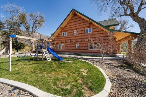 Exterior - 15956 High Gun Dr, Tehachapi, CA 93561 photo 5 of 5