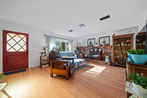 Other - 812 Kelton St, Tehachapi, CA 93561 photo 1 of 2
