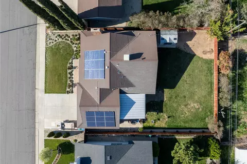 View/Area - 812 Kelton St, Tehachapi, CA 93561 photo 1 of 6