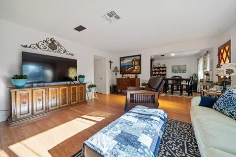 Living - 812 Kelton St, Tehachapi, CA 93561 photo 1 of 1