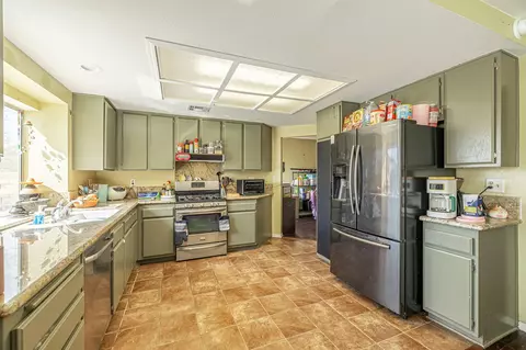 43535 Carpenter Dr, Lancaster, CA 93535 photo 9