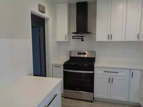 Kitchen - 3044 Ave L6, Lancaster, CA 93536 photo 1 of 4