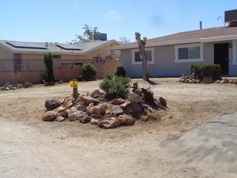 Exterior - 3044 Ave L6, Lancaster, CA 93536 photo 14 of 14