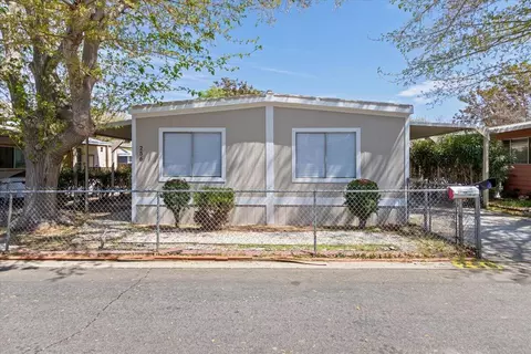 43850 20th St E #256, Lancaster, CA 93535