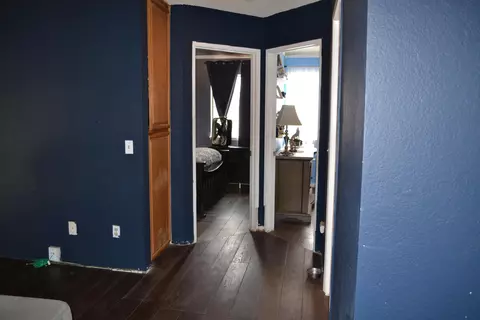 Entry Way - 5135 Pacifica Ave, Palmdale, CA 93552 photo 2 of 4