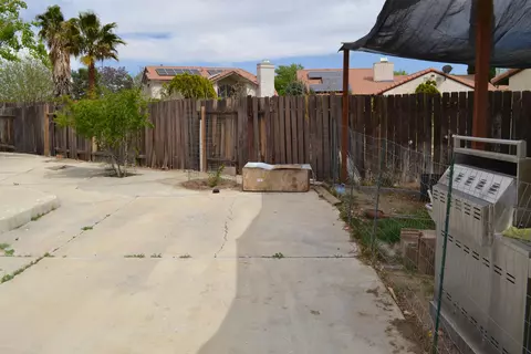 Exterior - 5135 Pacifica Ave, Palmdale, CA 93552 photo 5 of 16