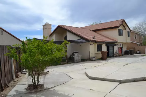 Exterior - 5135 Pacifica Ave, Palmdale, CA 93552 photo 10 of 16