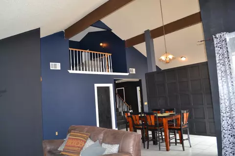 Dining - 5135 Pacifica Ave, Palmdale, CA 93552 photo 3 of 4