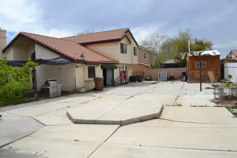 Exterior - 5135 Pacifica Ave, Palmdale, CA 93552 photo 9 of 16