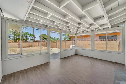 Exterior - 621 Pondera St E, Lancaster, CA 93535 photo 3 of 4
