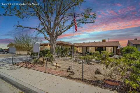 43056 Yew St, Lancaster, CA 93536