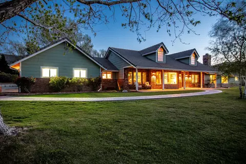 9838 Leona Ave, Leona Valley, CA 93551