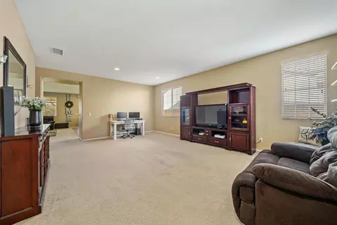 Living - 6152 Spice St, Lancaster, CA 93536 photo 1 of 2