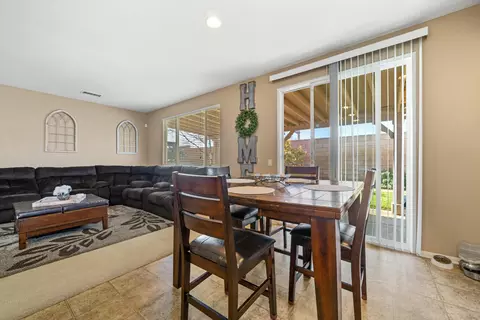 Dining - 6152 Spice St, Lancaster, CA 93536 photo 1 of 1
