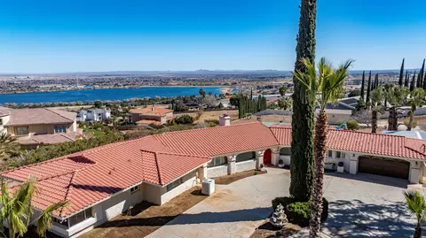36422 El Camino Dr, Palmdale, CA 93551
