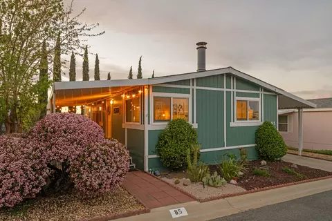 40701 Rancho Vista Blvd #SPC 85, Palmdale, CA 93551