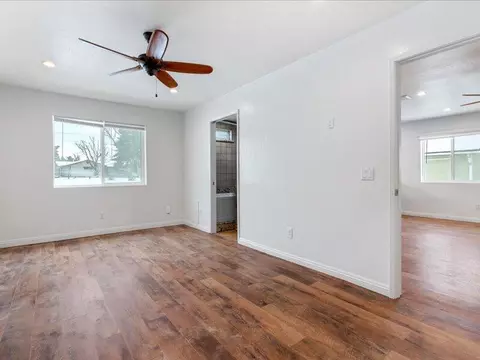 Living - 24140 Deertrail Dr, Tehachapi, CA 93561 photo 6 of 7