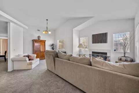 206 Tahquitz Pl, Palmdale, CA 93550 photo 6