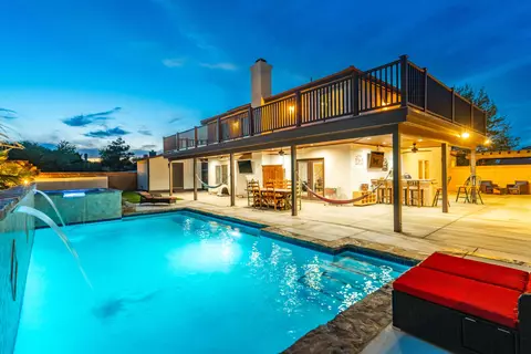 6204 Shadow Hills Dr, Lancaster, CA 93536