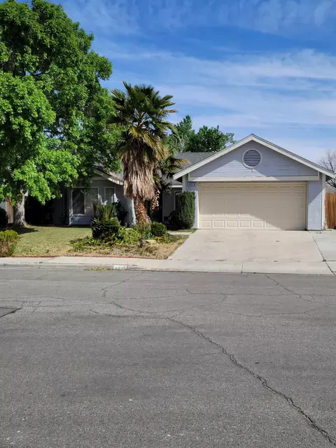 4303 Portland Ave, Palmdale, CA 93552