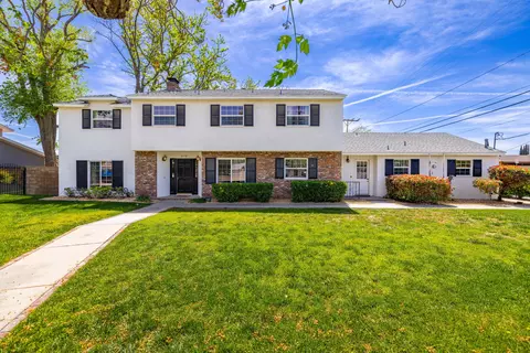 2358 Avenue K W, Lancaster, CA 93536