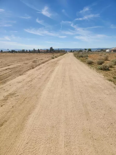 W Lancaster 85th C2 Boulevard, Lancaster, CA 93534 photo 5