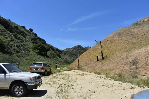 Buchanan Way, Val Verde, CA 91384 photo 2