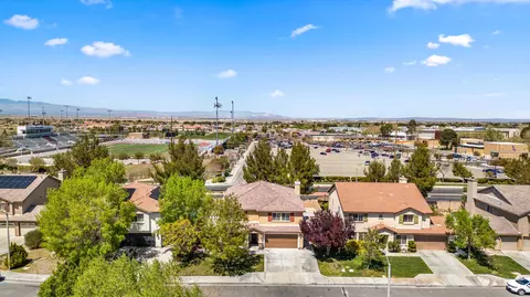 3233 Ave K1 W, Lancaster, CA 93536