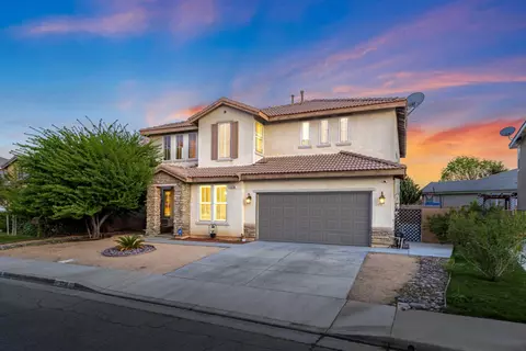 3730 Club Rancho Dr, Palmdale, CA 93551