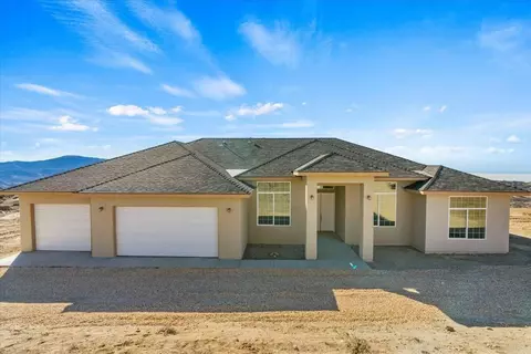 23781 El Rancho Dr, Tehachapi, CA 93561