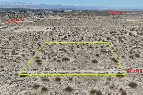 125 Th St E, Littlerock, CA 93543 photo 3