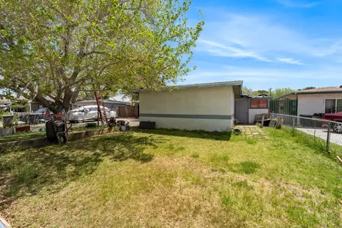 Exterior - 38934 Juniper Tree Rd, Palmdale, CA 93551 photo 5 of 15