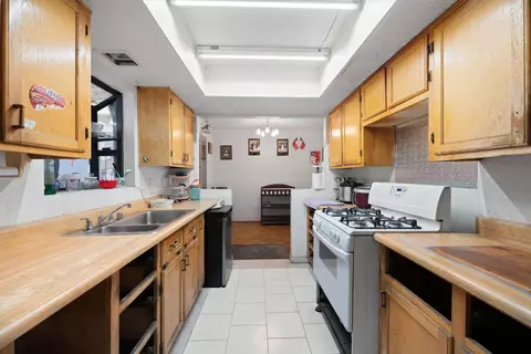 Kitchen - 38934 Juniper Tree Rd, Palmdale, CA 93551 photo 1 of 5