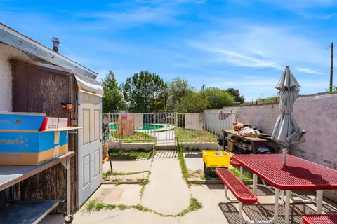 Exterior - 38934 Juniper Tree Rd, Palmdale, CA 93551 photo 6 of 15