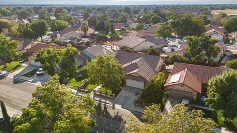 View/Area - 43859 Estrella Ln, Lancaster, CA 93535 photo 1 of 1